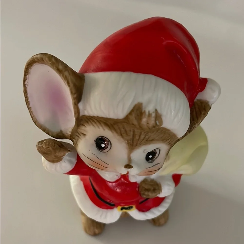 Homco, Porcelain Christmas Santa Claus Mouse Figurine Holding Bag of Toys #5405